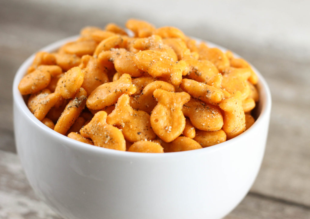 These Zesty Seasoned Goldfish Crackers are easy to fix and irresistible to eat!