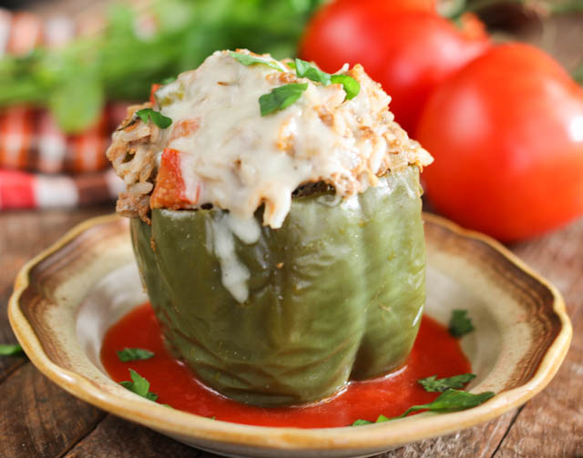 Are you looking for a great ground beef pressure cooker recipe? These Instant Pot Italian Stuffed Peppers are easy to make and oh so yummy!
