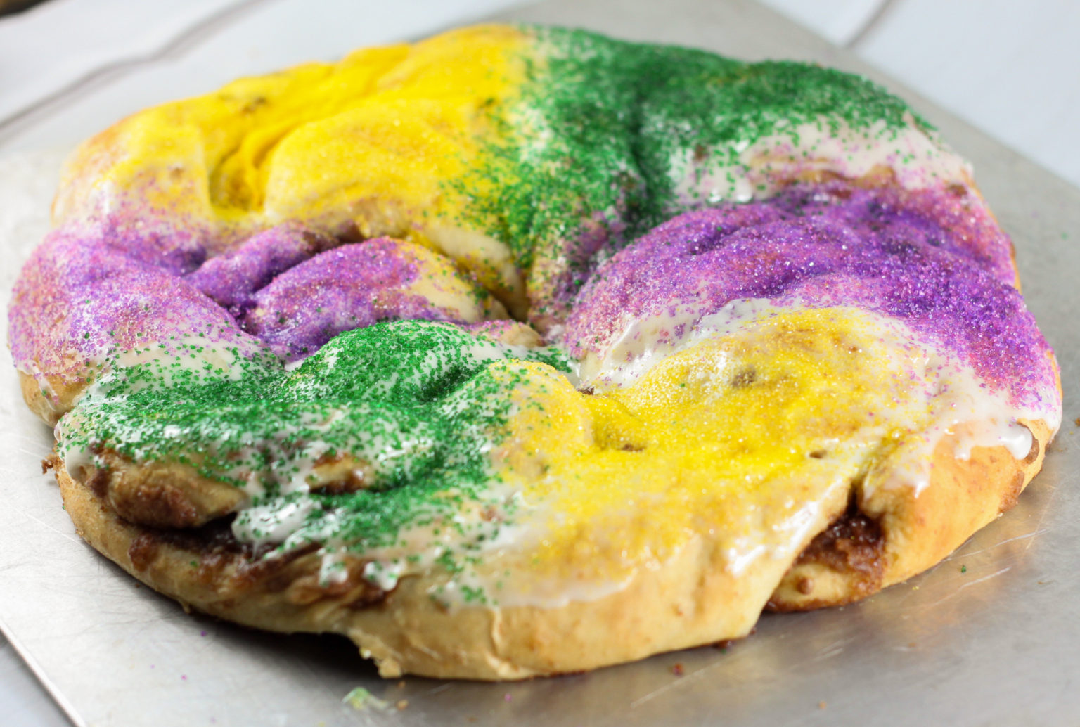 Easy King Cake - Made with Pillsbury Hot Roll Mix - The Farmwife Cooks